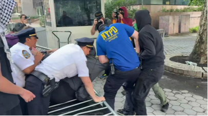 洛杉矶(🚣)之后，纽约也乱了，超20人被捕